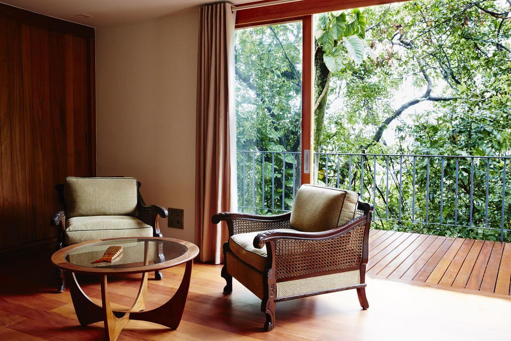 Chambre Lit King-Size avec Balcon